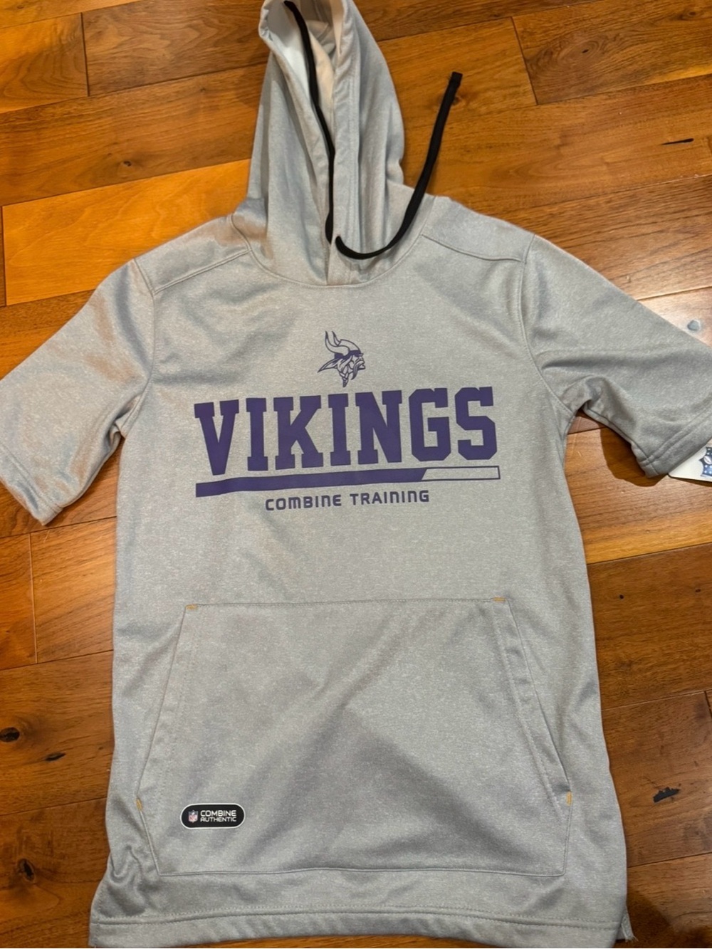 NFL Vikings Gray & Purple Short-Sleeve Hoodie